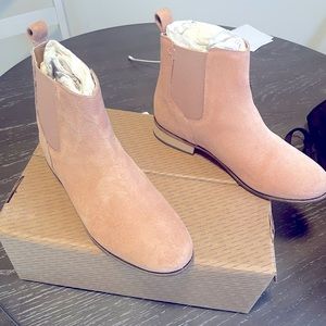 Chelsea boots Urban outfitters size 8.5